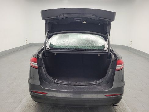 Used 2020 Ford Fusion SE image 29