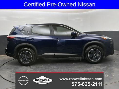 Certified 2025 Nissan Rogue SV image 1