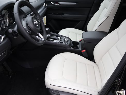 New 2025 MAZDA CX-5 AWD 2.5 S w/ Preferred Package image 41