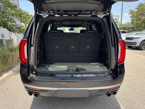 Used 2023 GMC Yukon Denali w/ Max Trailering Package AWD/4WD image 11