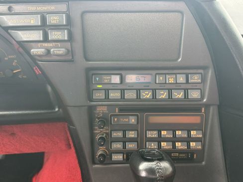 Used 1991 Chevrolet Corvette Convertible image 22