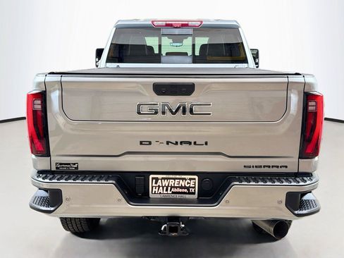 Used 2026 GMC Sierra 2500 Denali Ultimate AWD/4WD image 5