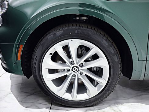 New 2025 Bentley Bentayga Extended Wheelbase image 54
