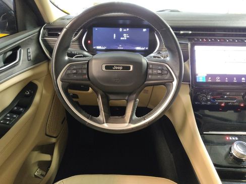 Used 2021 Jeep Grand Cherokee L Limited image 22