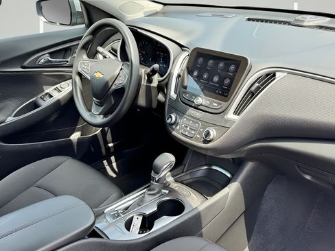 Used 2024 Chevrolet Malibu LT FWD image 10