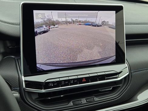 New 2026 Jeep Compass Latitude image 26