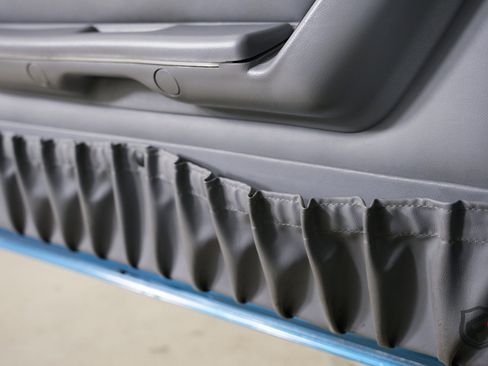 Used 1993 Ford Mustang Cobra image 22