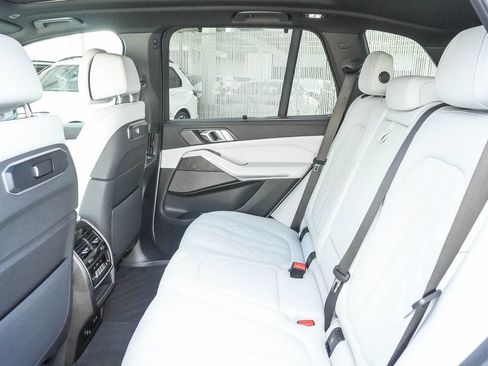 Used 2026 BMW X5 sDrive40i RWD image 18