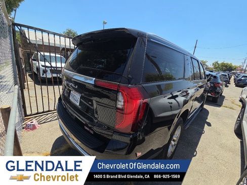 Used 2025 GMC Yukon XL Denali AWD/4WD image 6