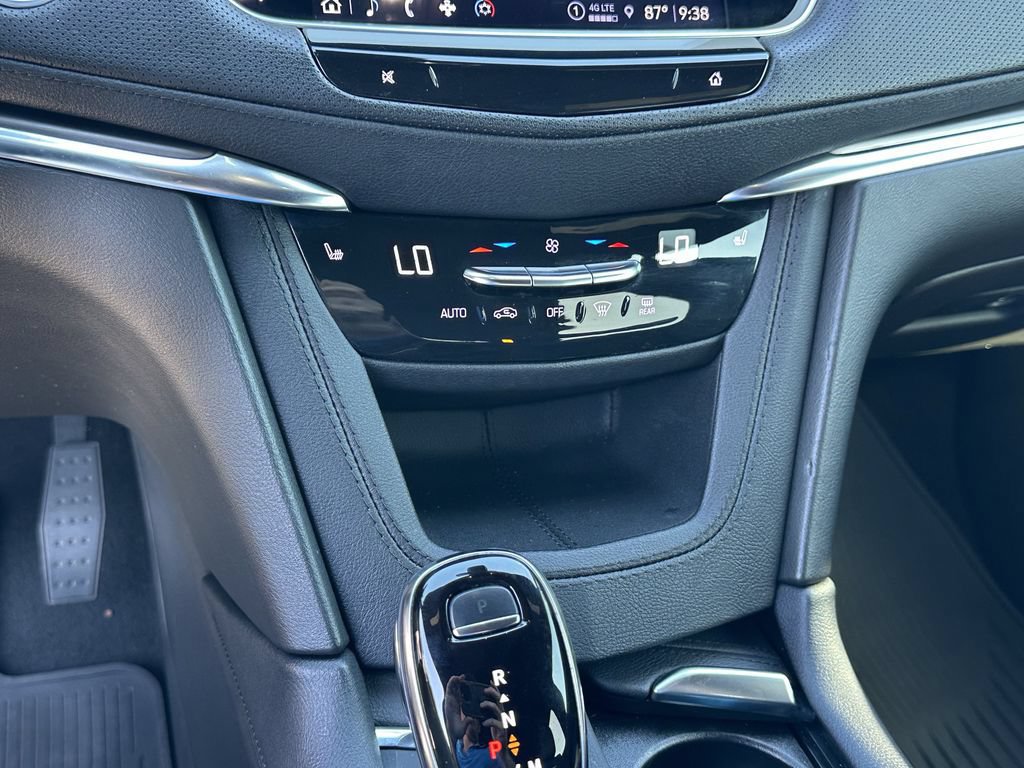 Used 2023 Cadillac XT5 Luxury FWD image 28