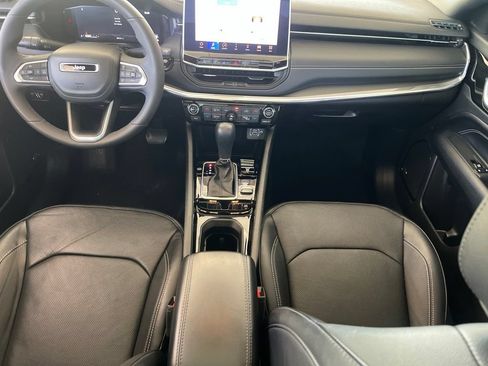 Used 2023 Jeep Compass High Altitude AWD/4WD image 19