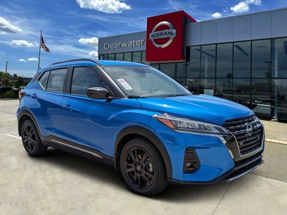 Used 2022 Nissan Kicks SR w/ Premium Package