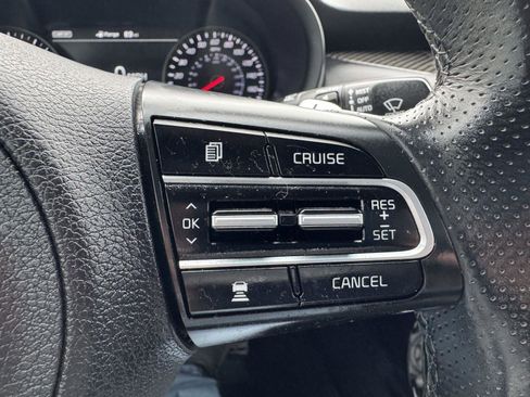 Used 2020 Kia Stinger GT1 RWD image 21