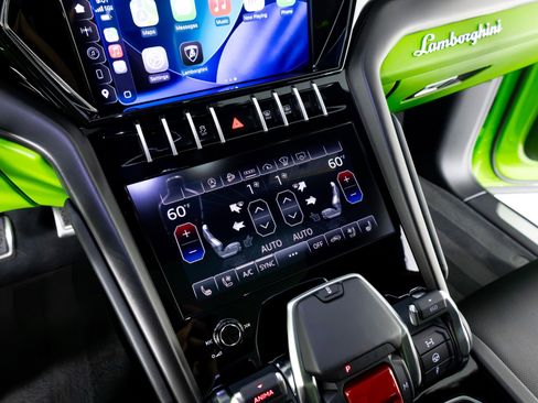 Used 2023 Lamborghini Urus S image 23