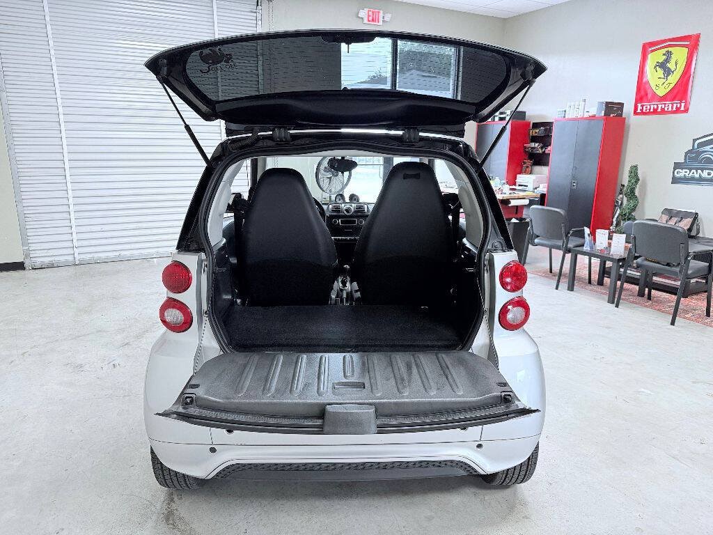 Used 2015 smart fortwo electric drive RWD image 12