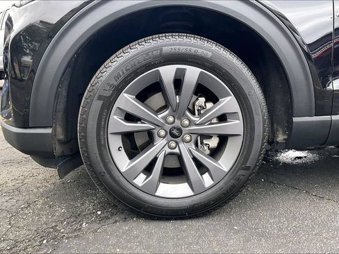 Used 2025 Ford Explorer Active w/ Active Comfort Package AWD/4WD image 8