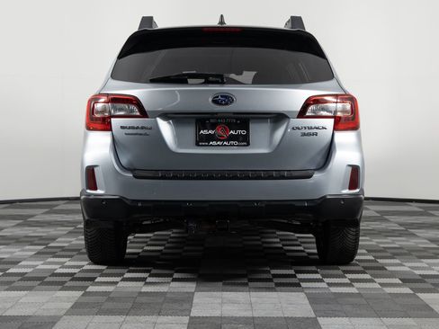 Used 2017 Subaru Outback 3.6R Limited image 6