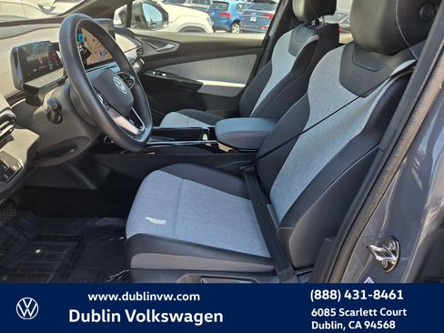 Used 2023 Volkswagen ID.4 Pro RWD image 16