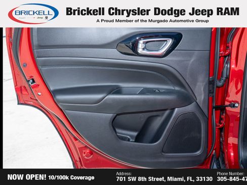 Used 2026 Jeep Compass Latitude AWD/4WD image 11