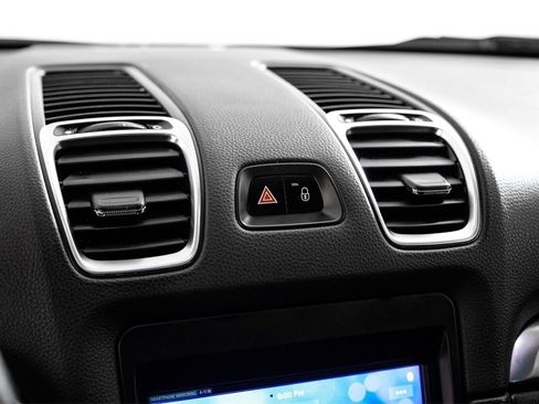 Used 2015 Porsche Cayman image 17