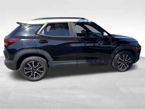 Used 2023 Chevrolet TrailBlazer ACTIV w/ Convenience Package FWD image 6