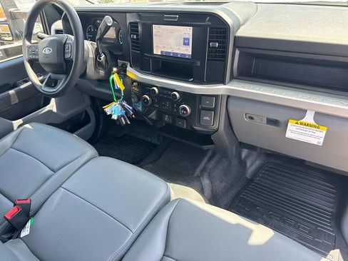 New 2025 Ford F350 XL w/ XL Chrome Package image 27