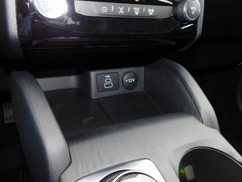 New 2026 Ford Escape SE FWD image 38