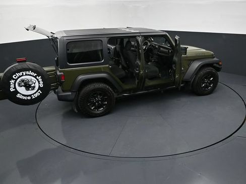 Used 2021 Jeep Wrangler Unlimited Sport AWD/4WD image 30