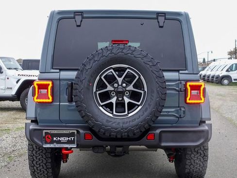 New 2026 Jeep Wrangler Unlimited Rubicon w/ Technology Group image 10