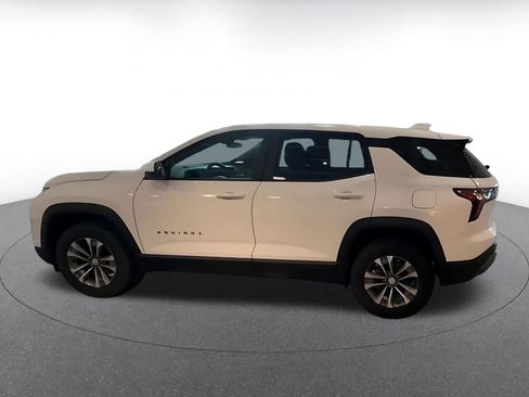 Used 2025 Chevrolet Equinox LT image 9