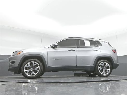 Used 2020 Jeep Compass Limited image 36