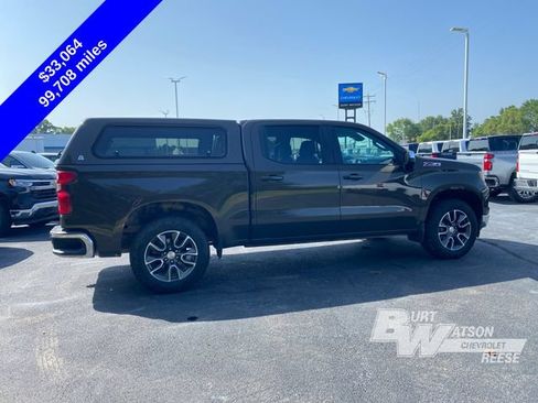 Used 2023 Chevrolet Silverado 1500 LT AWD/4WD image 8
