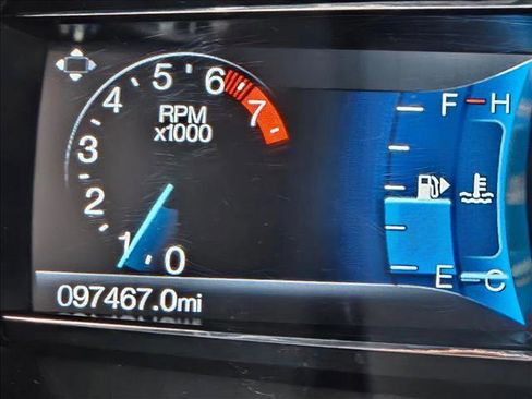 Certified 2019 Ford Explorer XLT w/ Equipment Group 201A image 9