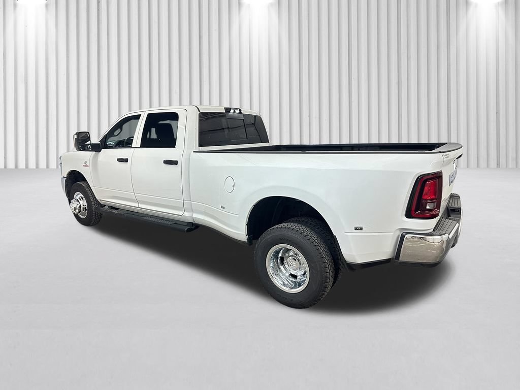 New 2026 RAM 3500 Tradesman AWD/4WD image 7