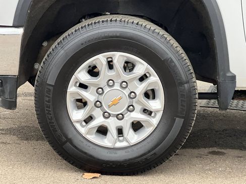 Used 2022 Chevrolet Silverado 3500 LT w/ Z71 Off-Road Package image 23