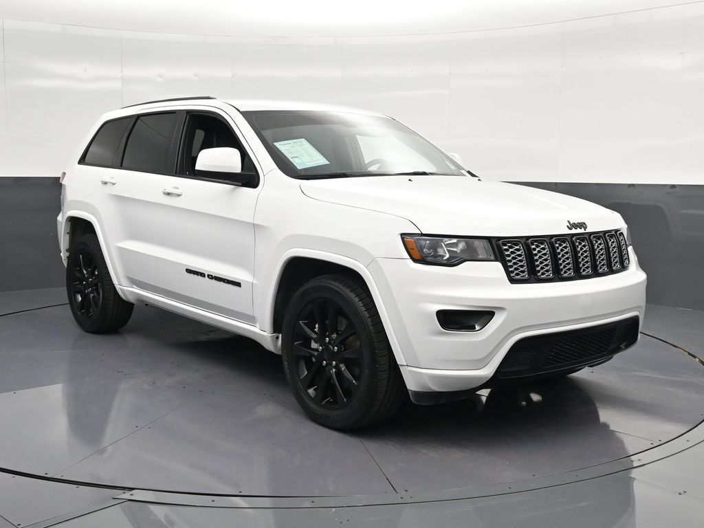 Used 2021 Jeep Grand Cherokee Laredo X RWD image 5
