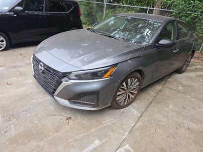 Used 2025 Nissan Altima 2.5 SV