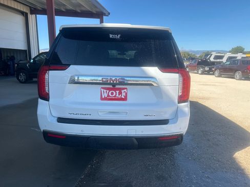 Used 2021 GMC Yukon XL SLT w/ SLT Luxury Package image 5