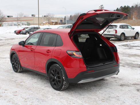 Certified 2024 Honda HR-V Sport image 8