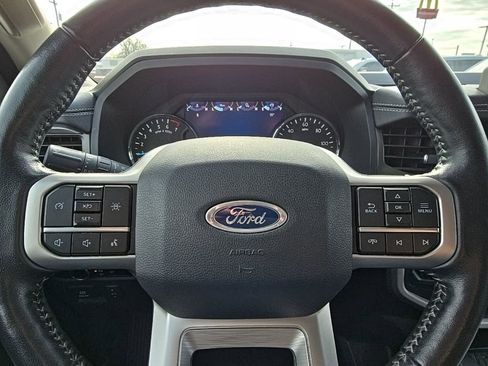 Used 2024 Ford Expedition Max XLT image 20