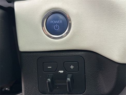 Certified 2023 Toyota Sequoia Capstone image 21