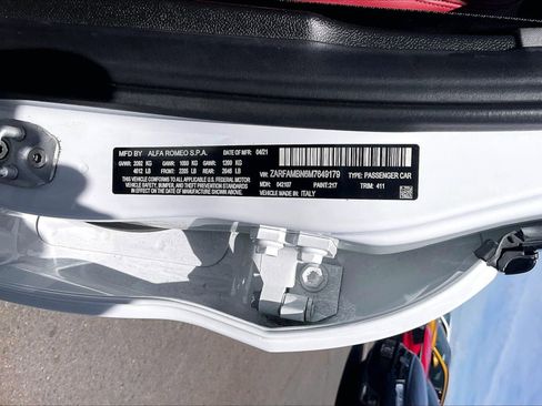 Used 2021 Alfa Romeo Giulia Ti w/ Nero Edizione RWD image 6