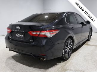 Used 2018 Toyota Camry SE video 2