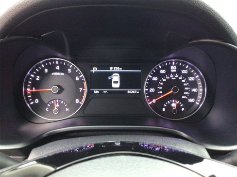 Used 2023 Kia Forte LXS image 16