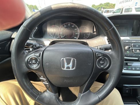 Used 2014 Honda Accord Sport image 15