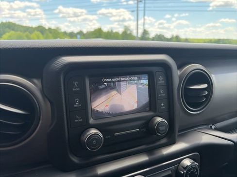 Used 2020 Jeep Wrangler Unlimited Sport AWD/4WD image 14