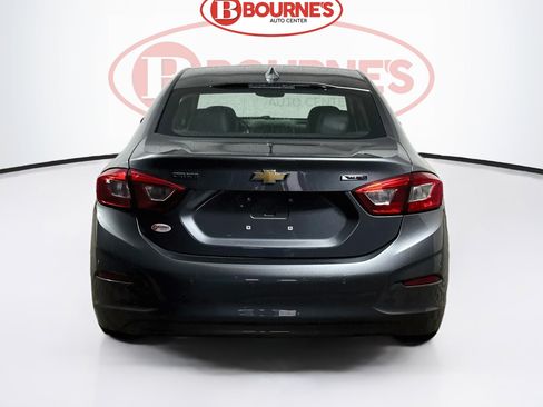 Used 2018 Chevrolet Cruze Premier w/ Enhanced Convenience Package FWD image 8