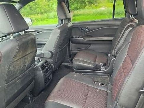 Used 2021 Honda Pilot Black Edition image 6