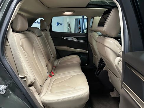 Used 2022 Lincoln Nautilus Reserve image 21