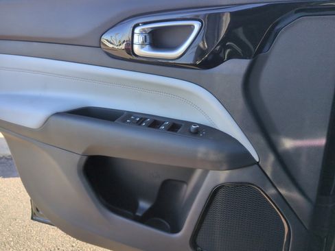 New 2026 Jeep Compass Limited image 13